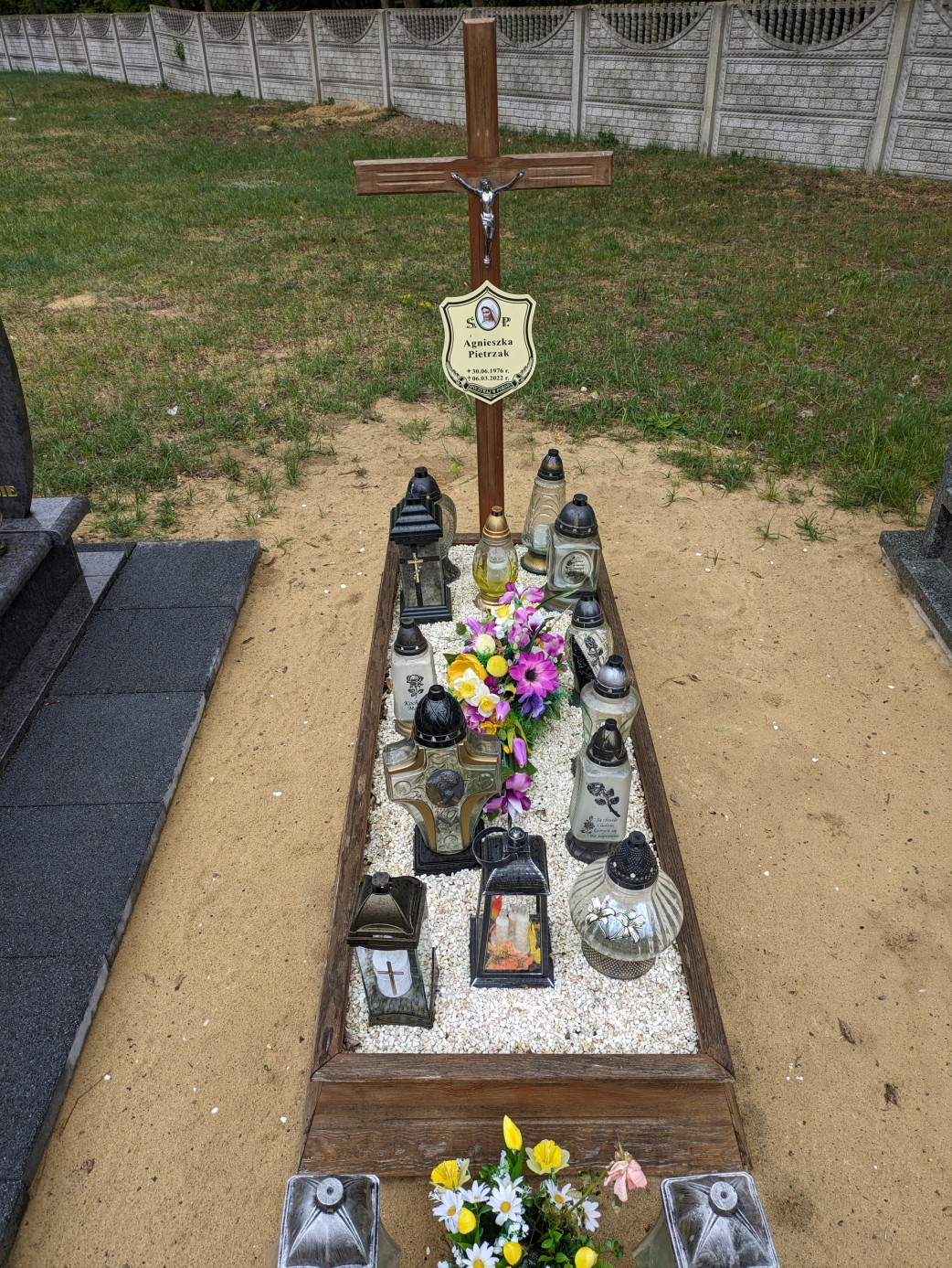 Agnieszka Pietrzak 1976 Twardogóra - Grobonet - Wyszukiwarka osób pochowanych